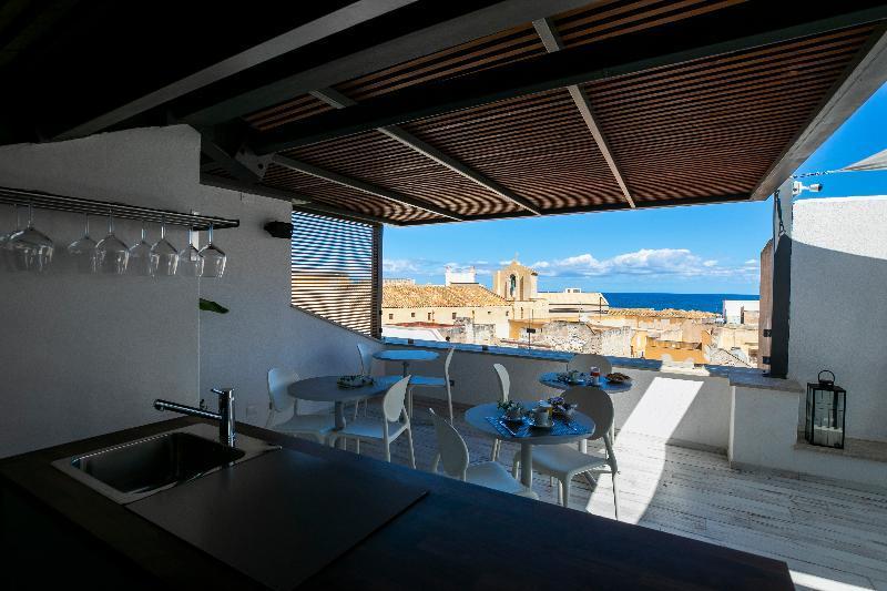 Azzoli Trapani - Apartments&Skypool Esterno foto